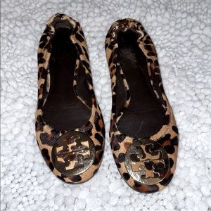 Tory Burch leopard print calf hair flats sz 9
